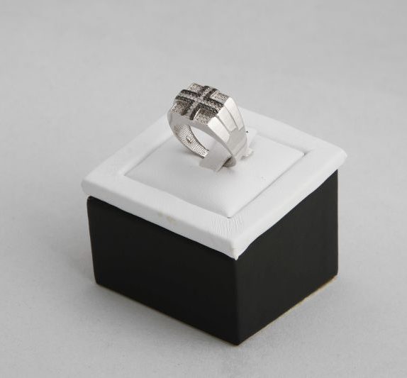 Black and White Dia ring with cross - 14K