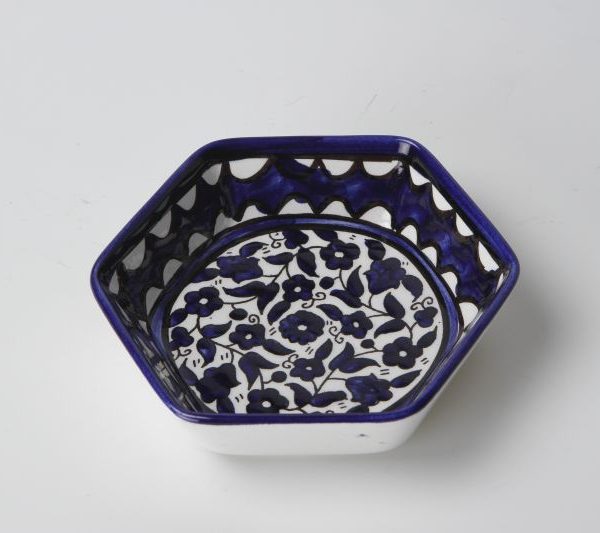 Hexagonal flower bowl 1