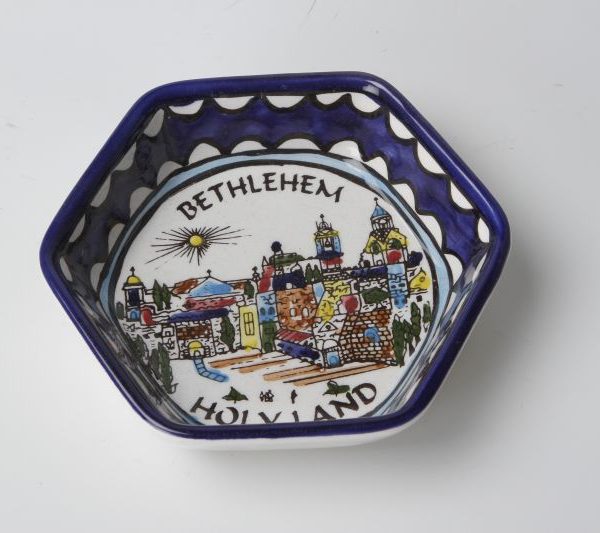Hexagonal Bethlehem bowl 1