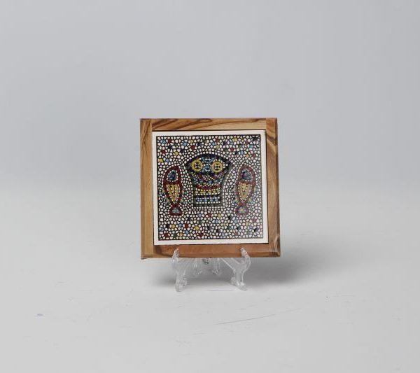 Square Tabgha plate with wood frame 1