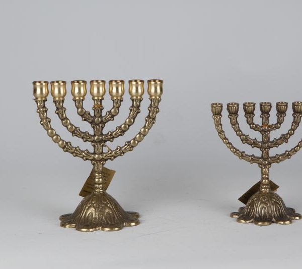 Round Menorah with flower shape base big (2 Sizes) 1