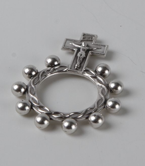 Metal finger rosary with cross