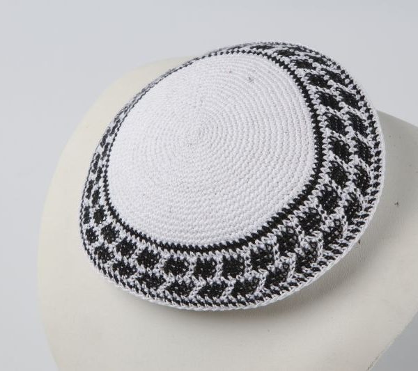 Embroidery kippah 1