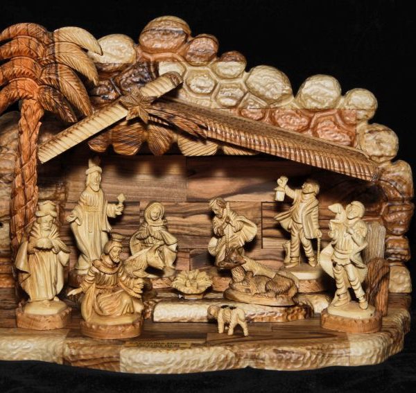 Zacharia artist made nativity set 1