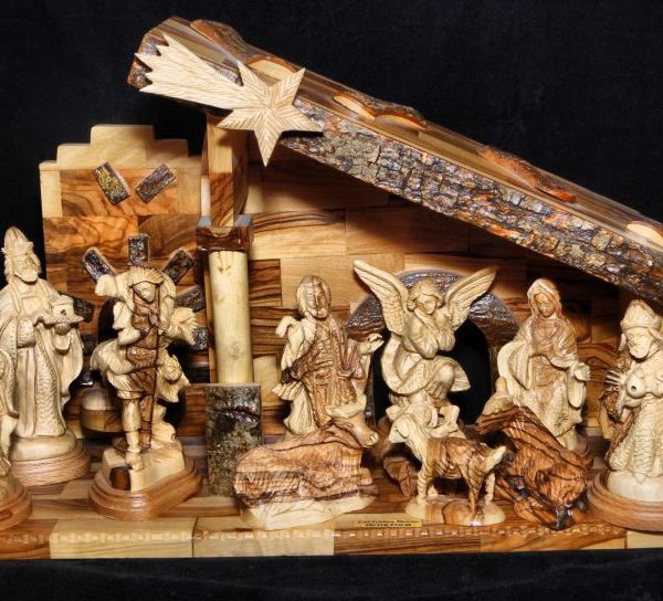 Zacharia nativity set with angel (Bark) 1
